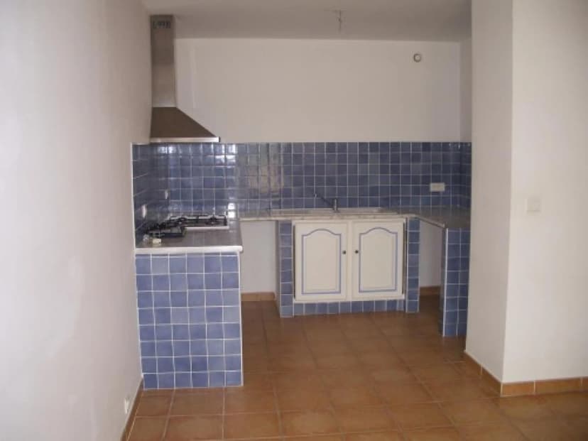 thumbnail of estate's photo