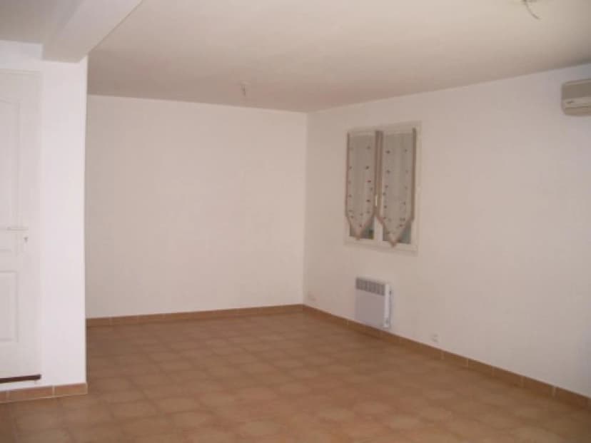 thumbnail of estate's photo