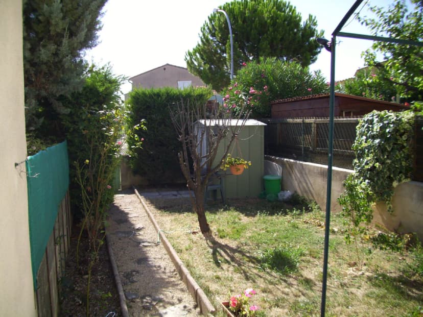 thumbnail of estate's photo