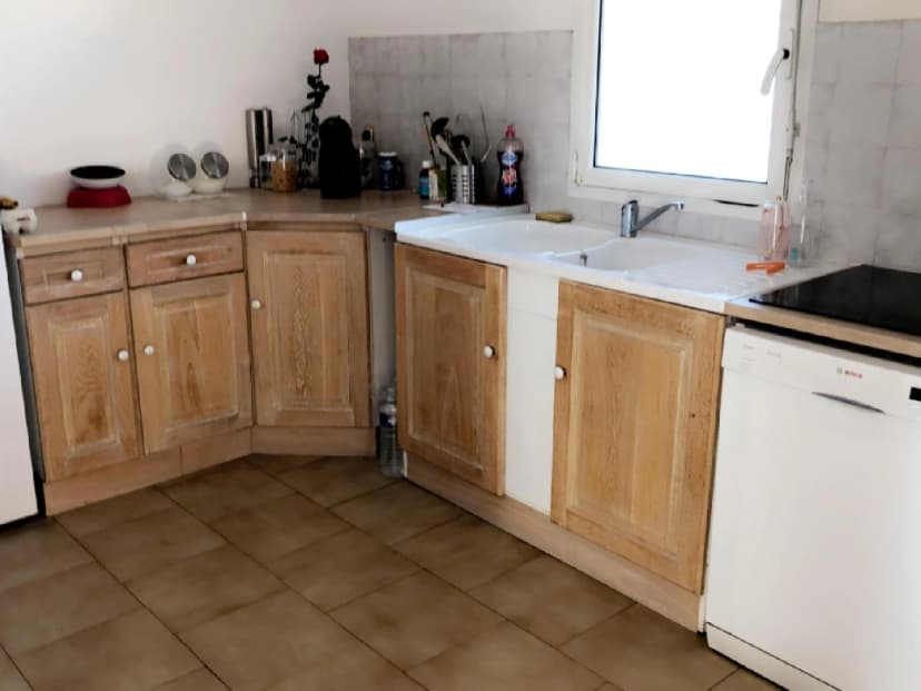 thumbnail of estate's photo