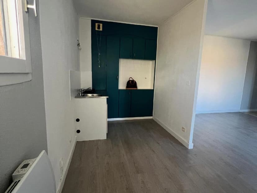 thumbnail of estate's photo