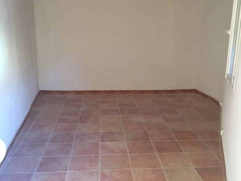 thumbnail of estate's photo