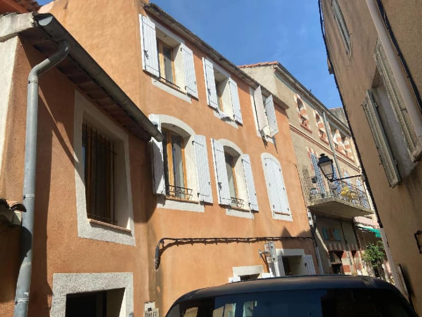 thumbnail of estate's photo