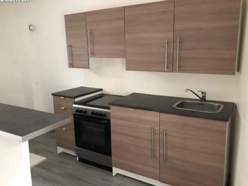 thumbnail of estate's photo