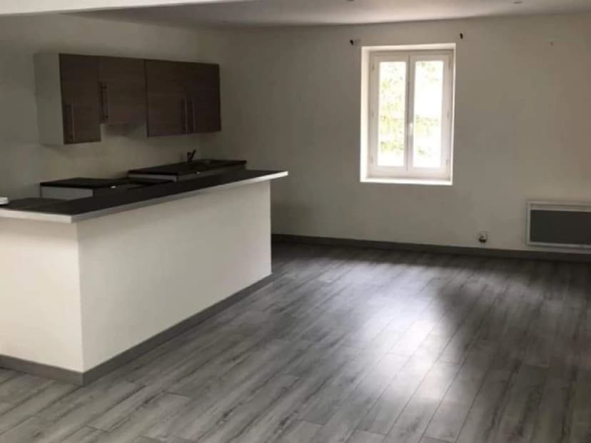 thumbnail of estate's photo