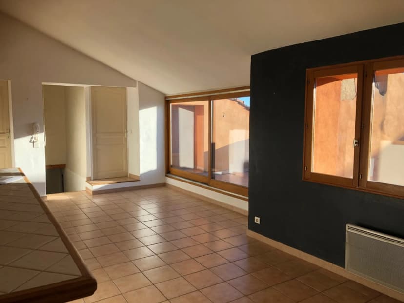 thumbnail of estate's photo