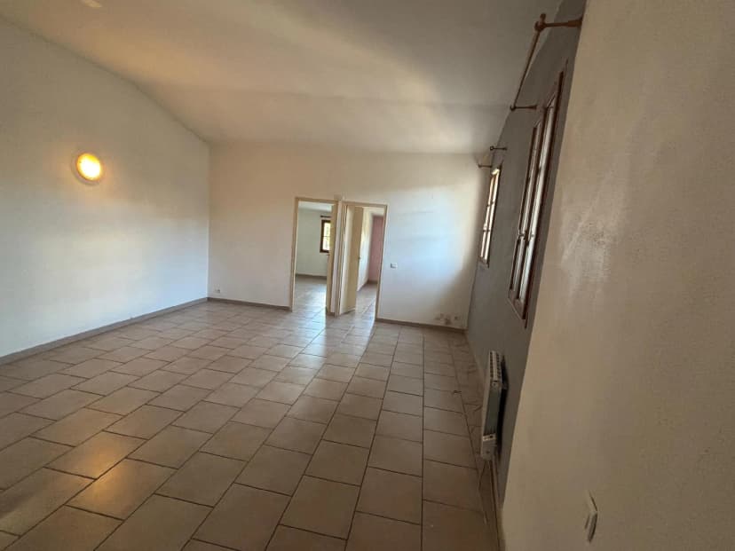 thumbnail of estate's photo