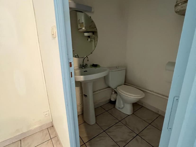 thumbnail of estate's photo