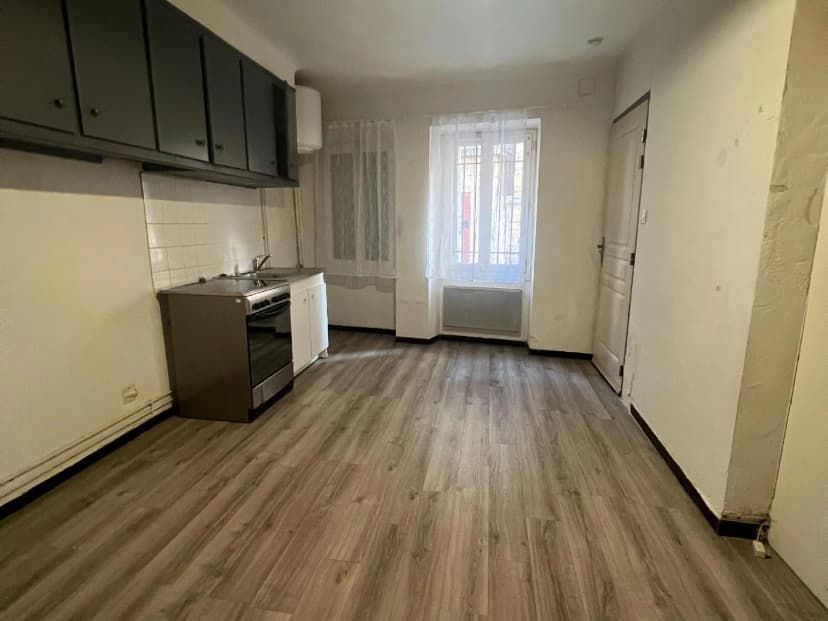 thumbnail of estate's photo