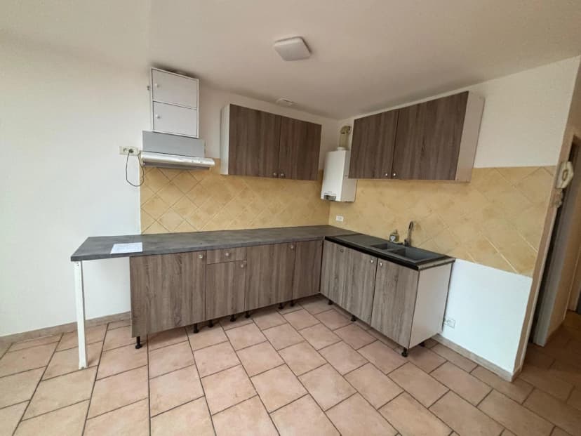 thumbnail of estate's photo