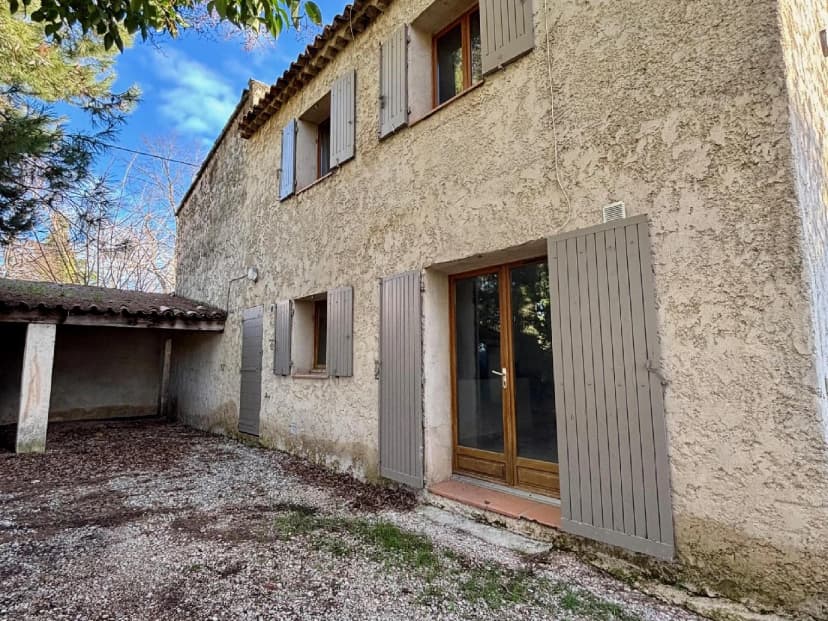 thumbnail of estate's photo