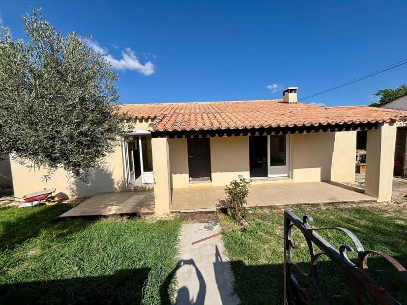 thumbnail of estate's photo