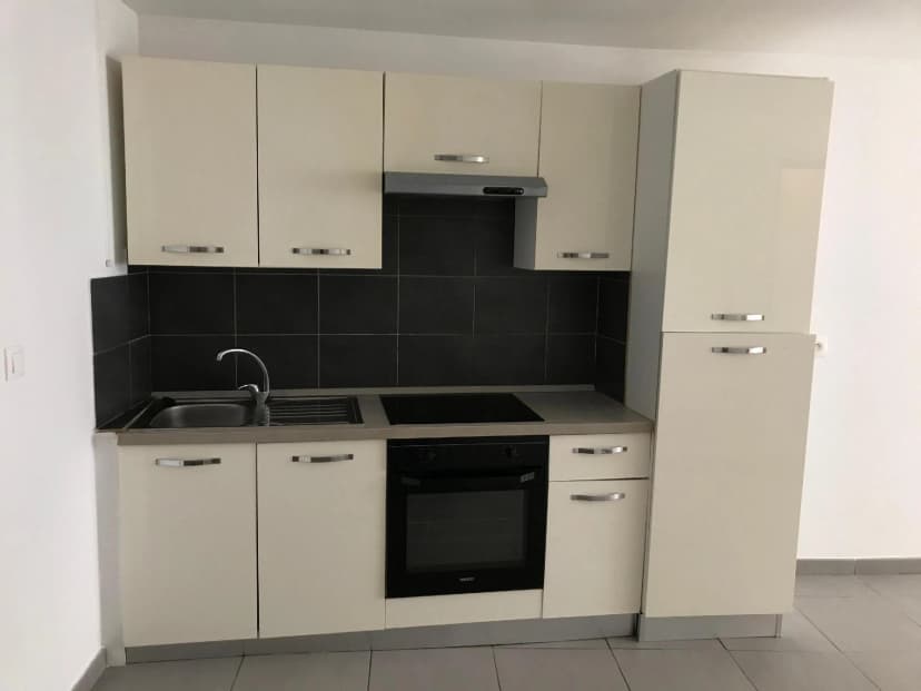 thumbnail of estate's photo