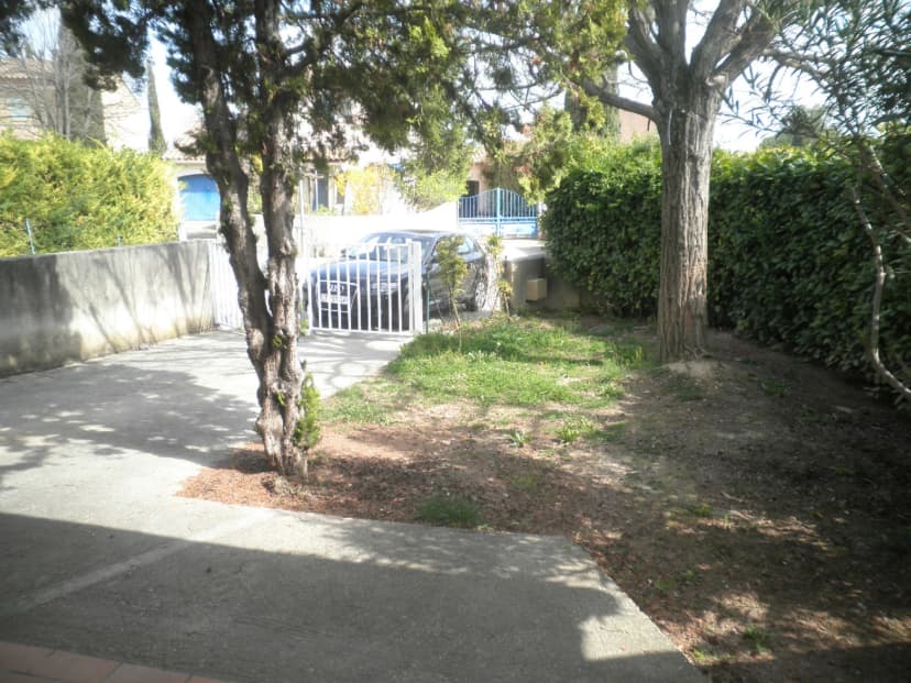 thumbnail of estate's photo